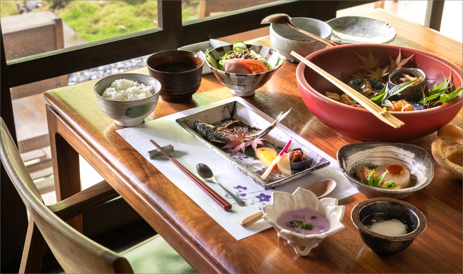 朝食